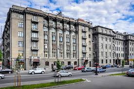 Finding Housing in Moscow & Saint Petersburg