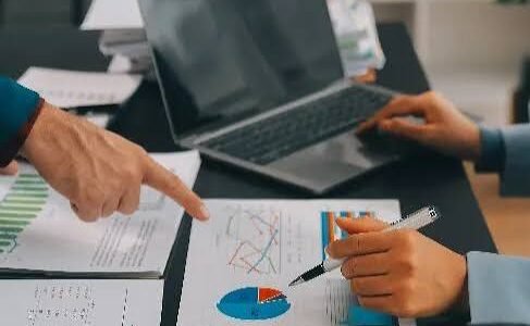 Small Service Businesses in Fujairah Need Regular Financial Reviews
